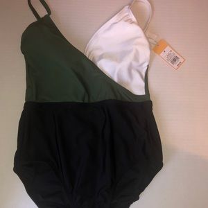 Bathing suit